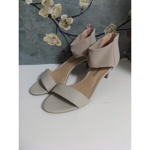 Moda Spana Women Beige Zip Back Elastic Ankle Open Toe Heels Size 8M